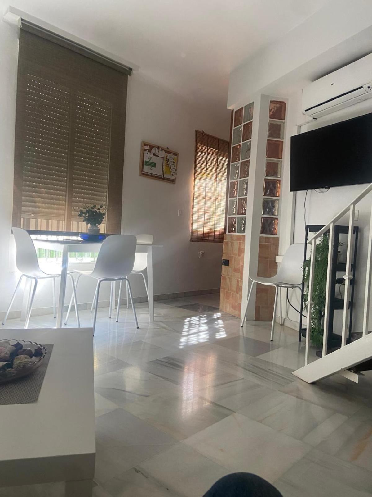 Apartmán Duplex With Terrace Santa Rufina Sevilla Exteriér fotografie